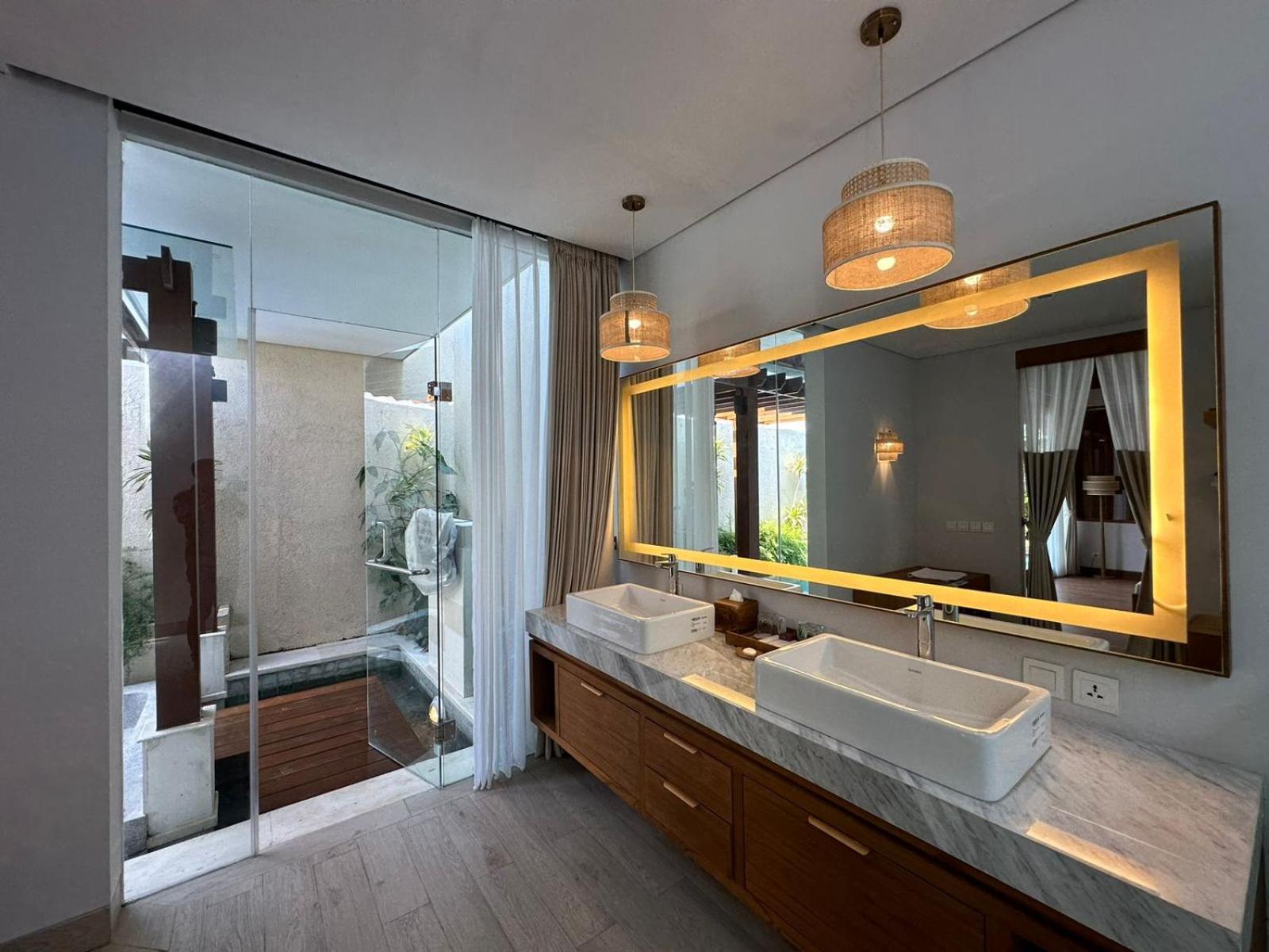 Sithala Villa Seminyak Buitenkant foto